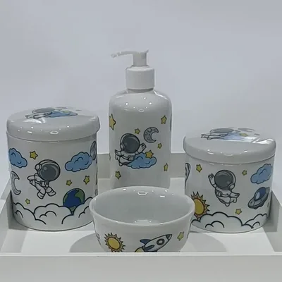 Kit Higiene Astronauta Bandeja Mdf 4 Peças Porcelana Bebê